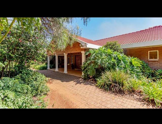 FARM FOR SALE IN MNANDI